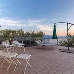 Sunset View Maggiore *